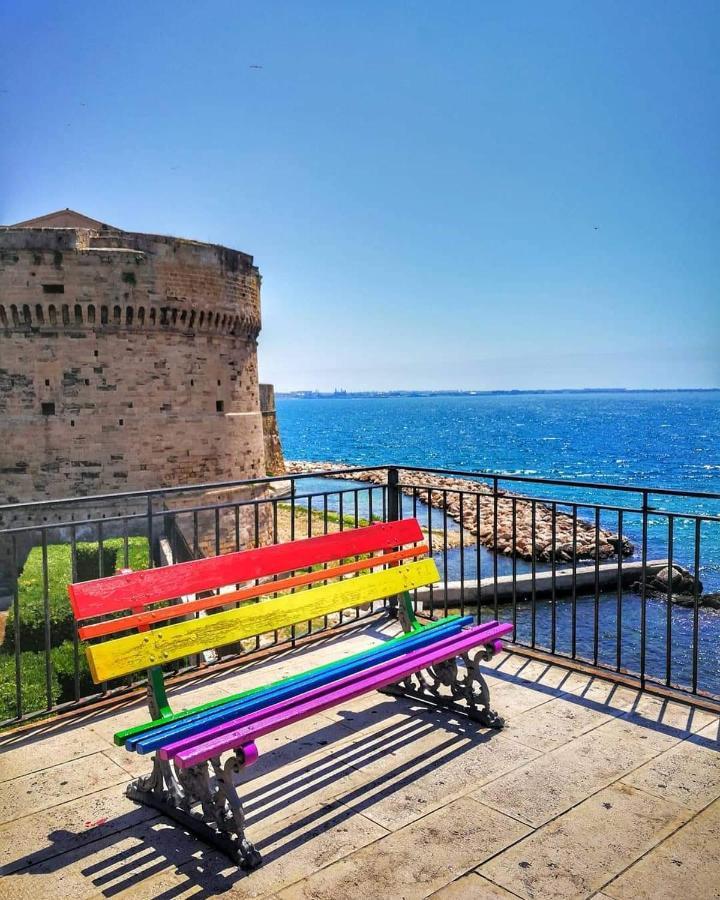 Al Molo Sant'Eligio Hotel Taranto Luaran gambar