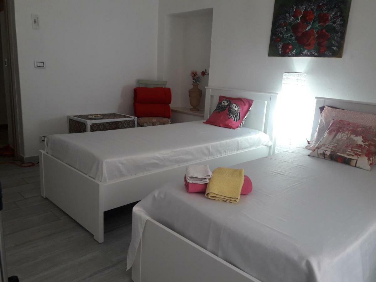 Al Molo Sant'Eligio Hotel Taranto Luaran gambar
