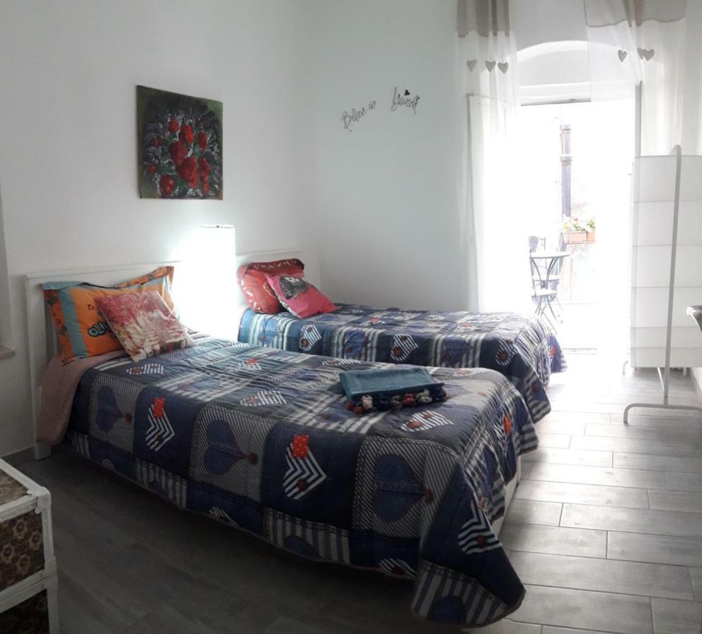 Al Molo Sant'Eligio Hotel Taranto Luaran gambar