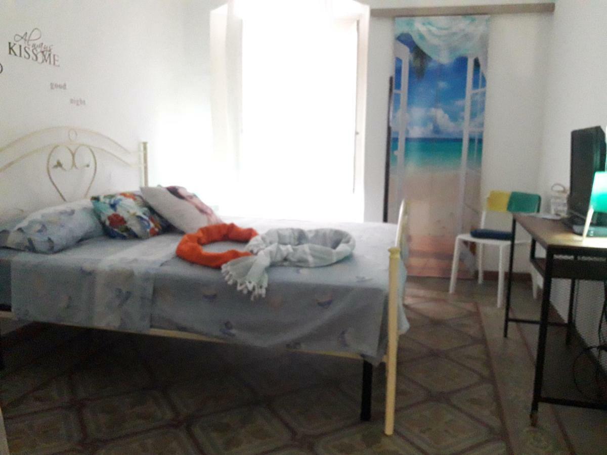 Al Molo Sant'Eligio Hotel Taranto Luaran gambar